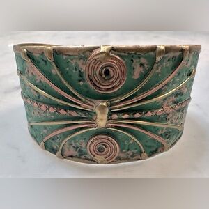 Vintage Artisan Brass metal cuff bracelet splatter paint design aqua salmon